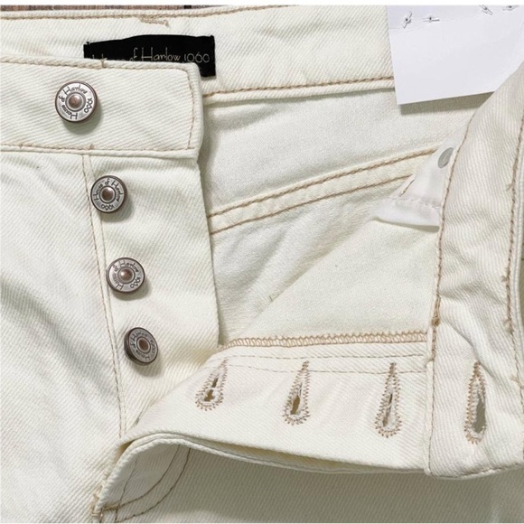 House of Harlow High Rise Mom Shorts Raw Hem Beige NWT Sz 29 - Picture 3 of 9